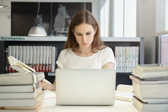 Ayudas para contratos FPU 2026. La Agencia Estatal de Investigación convoca ayudas para contratos predoctorales para la formación de profesorado universitario.